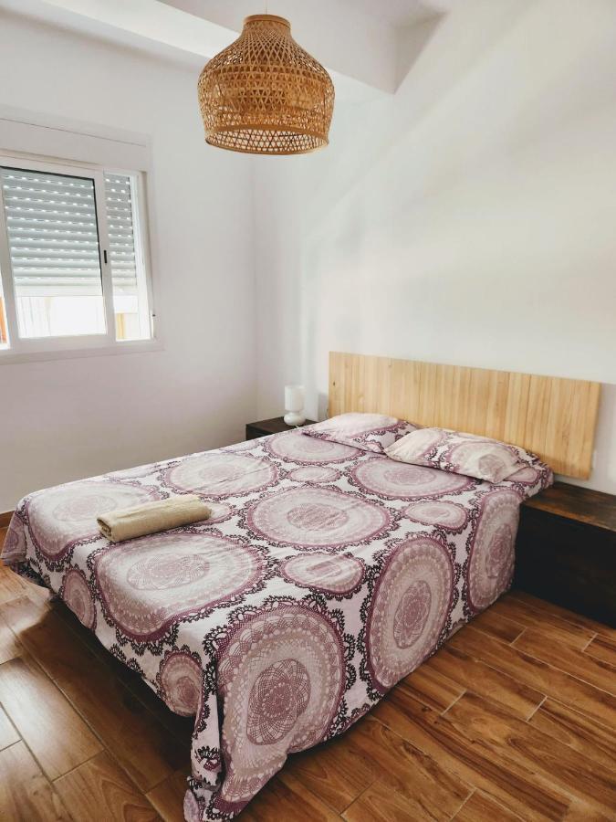 מאלגה Central & Renovated 3-Bedroom Flat מראה חיצוני תמונה